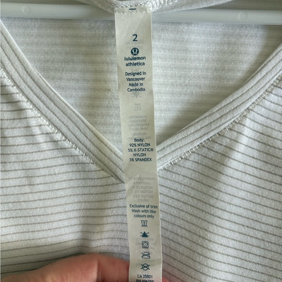 Lululemon White Gold What The Sport Short Sleeve V Neck Tee Size 2 - Picture 9 of 9